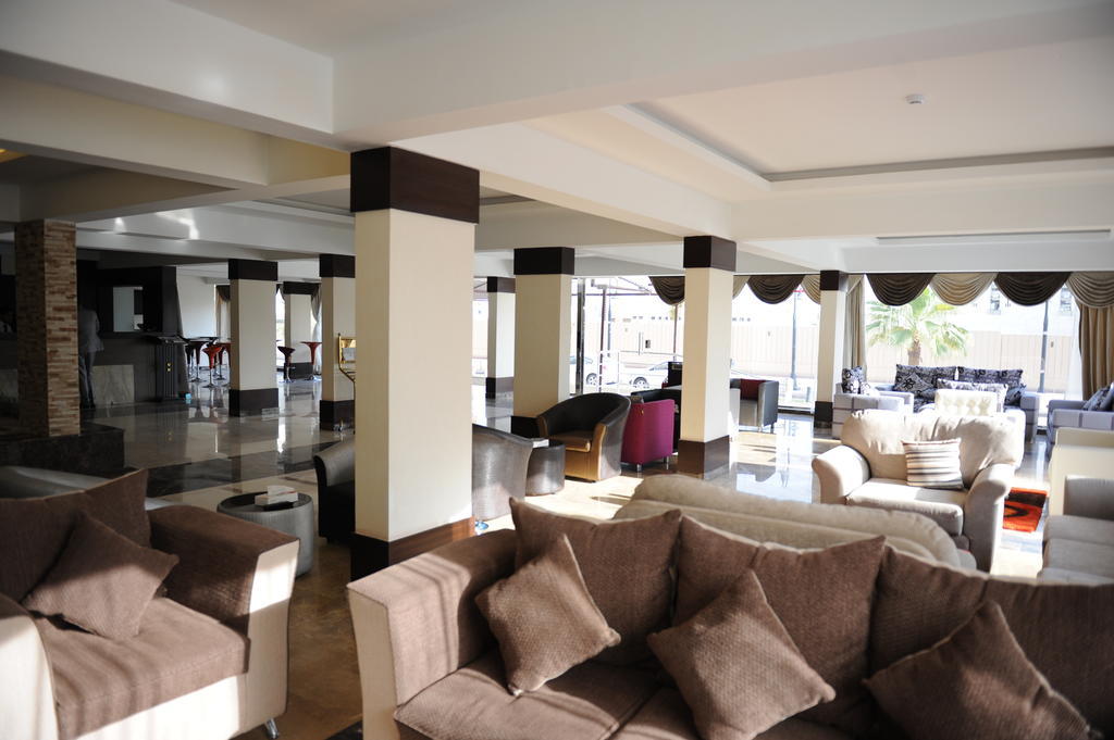 Hotelier Suites Riadh Exterior foto